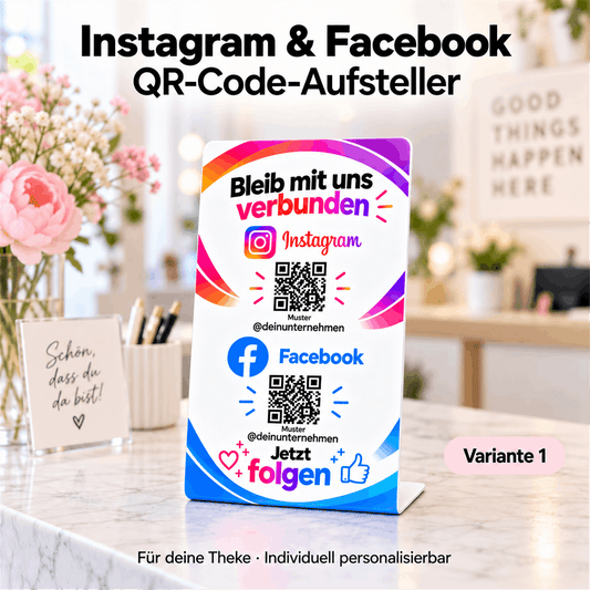 Weißer Instagram- und Facebook-Aufsteller mit bunten Farbbögen, zwei Beispiel-QR-Codes und „Bleib mit uns verbunden“ auf einer hellen Boutique-Theke.